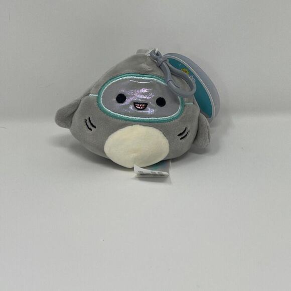 Squishmallows 3.5” GORDON The Shark With Goggles Keychain Clip-On! NWT - Picture 1 of 3